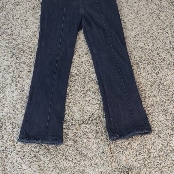 Elizabeth and James stretch denim frayed hemline 0 - Picture 3 of 7